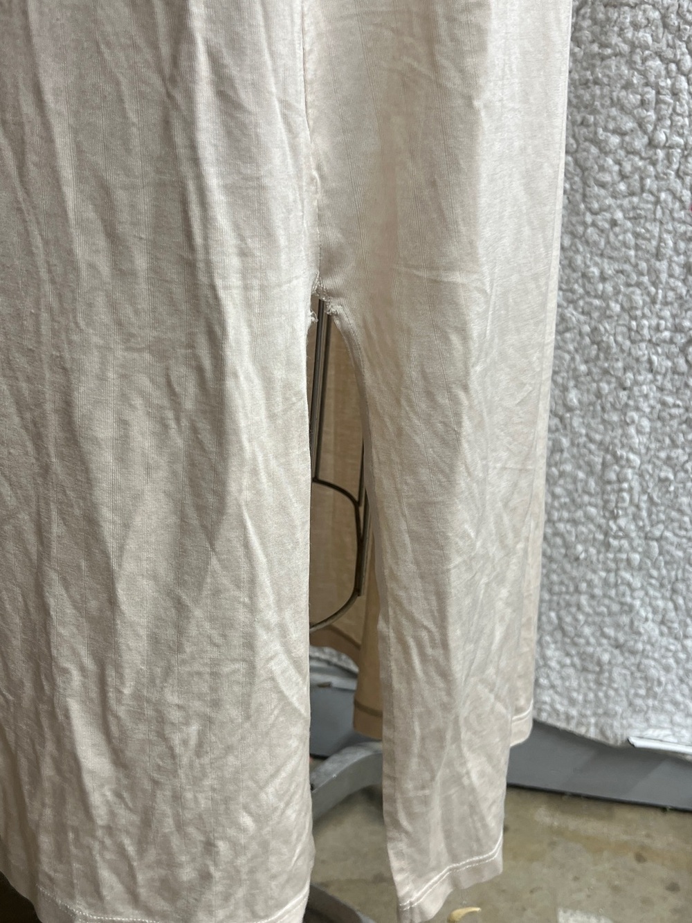 Hanro L cream nightgown - Picture 5 of 6
